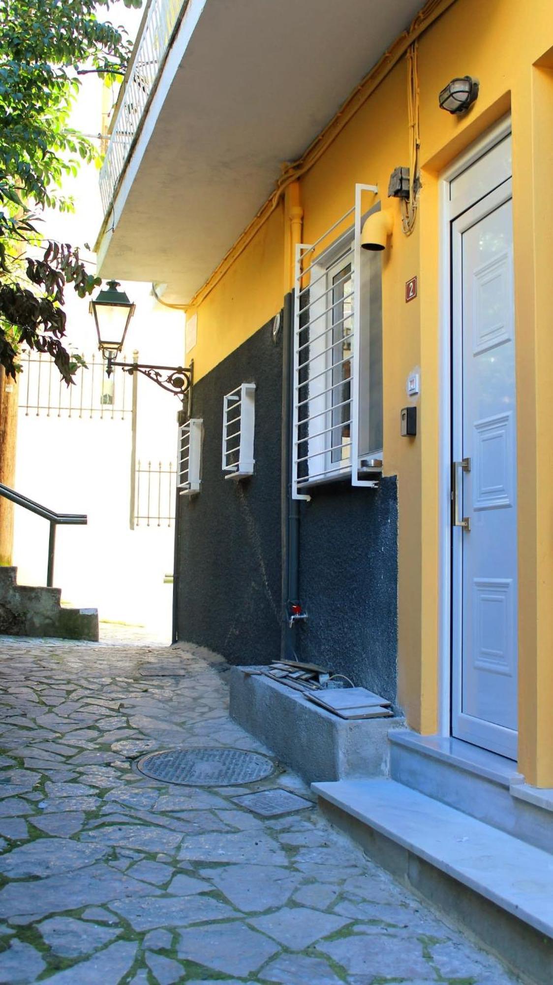 Patras Cozy Nest In The Vibrant City Center Exterior foto